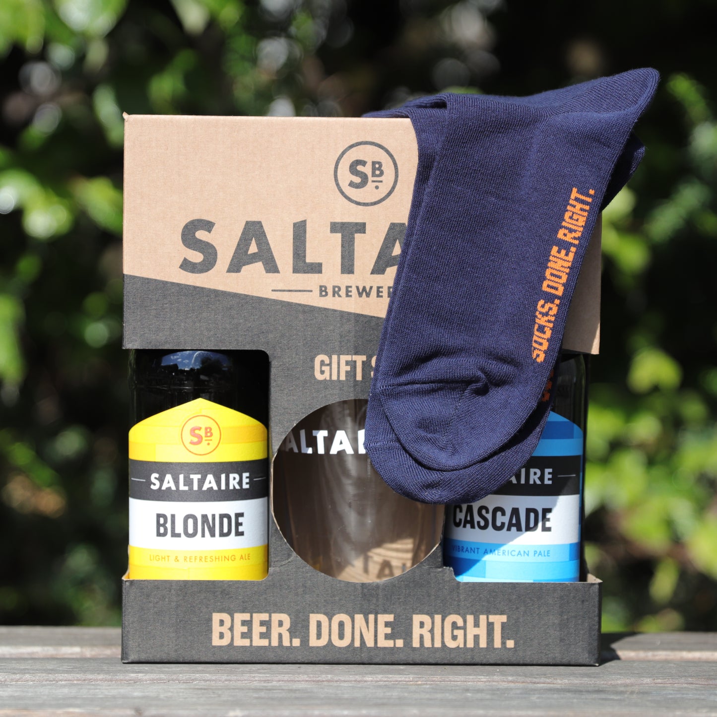 Celebrate Father's Day with the Perfect Gift Box: Cheers to Dad!