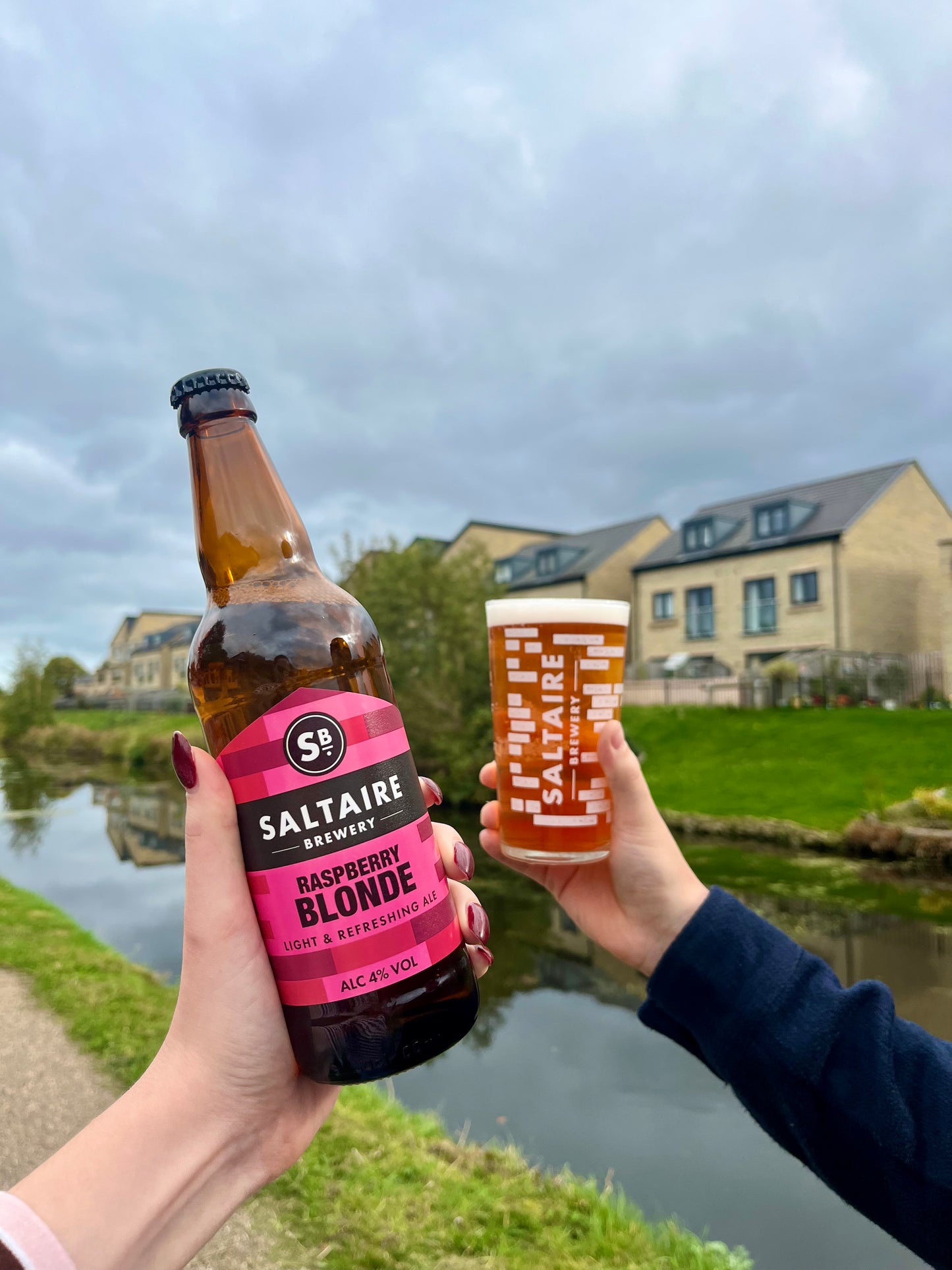 Raspberry Blonde Ale (4%) | Saltaire Brewery